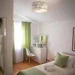 Вилла Batarelo Fully Air-conditioned *
