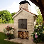 Вилла Batarelo Fully Air-conditioned