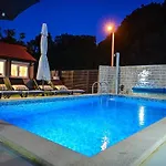 Villa Batarelo Fully Air-conditioned Sinj