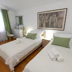 Batarelo Fully Air-conditioned * Синь