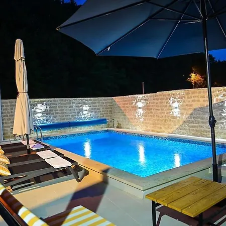 Vila Batarelo Fully Air-conditioned Sinj