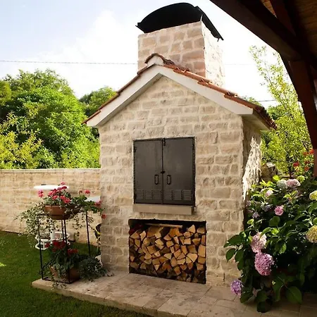 Villa Batarelo Fully Air-conditioned