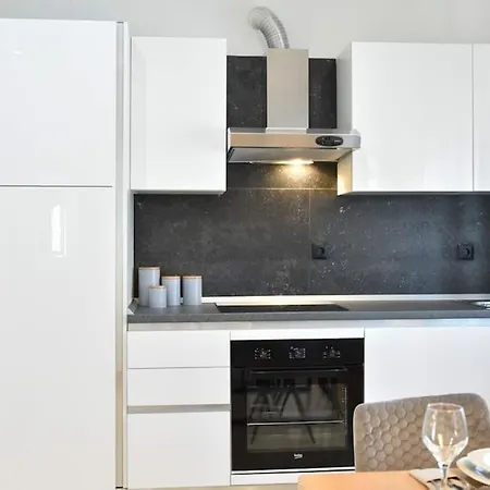 Batarelo Fully Air-conditioned Villa Sinj