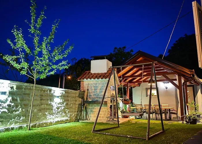 Batarelo Fully Air-conditioned