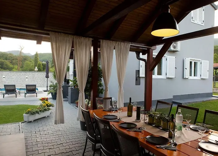 Batarelo Fully Air-conditioned *