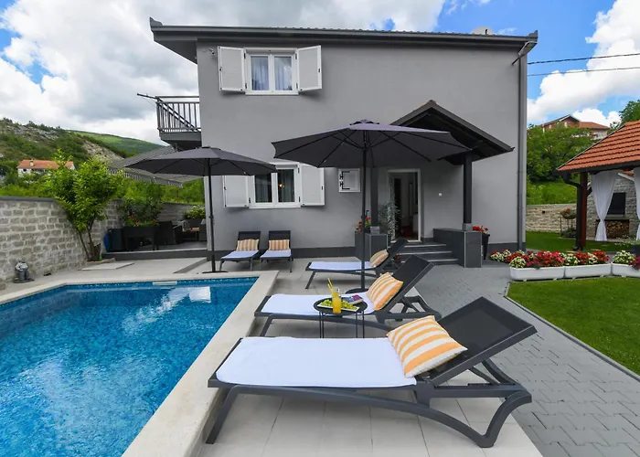 Batarelo Fully Air-conditioned Villa Sinj